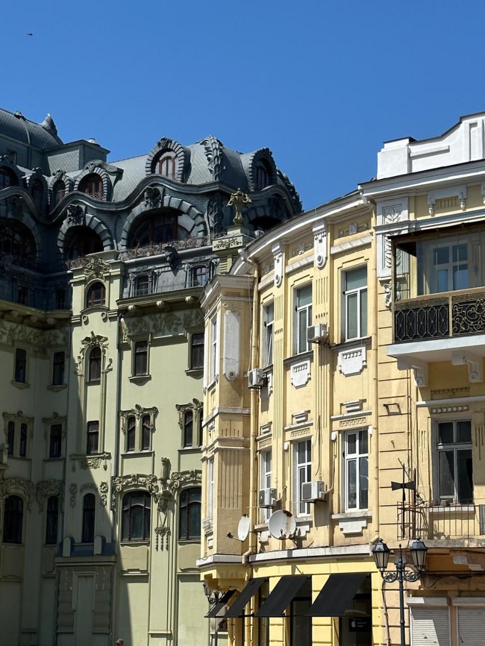 Deribas Hotel Odesa Exterior photo